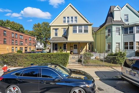 Photo of 1421 Dwight St, Holyoke, MA 01040 (MLS # 73442074)
