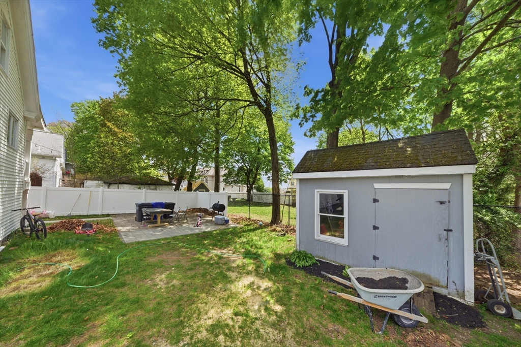 126 W Spruce St, Milford, MA Photo #35