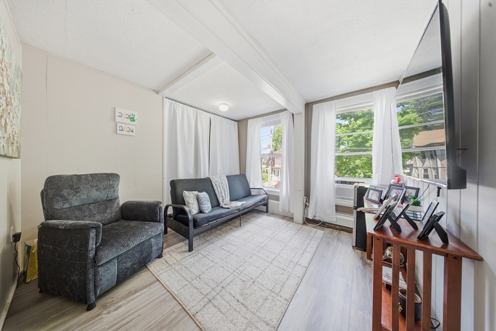 126 W Spruce St, Milford, MA Photo #16