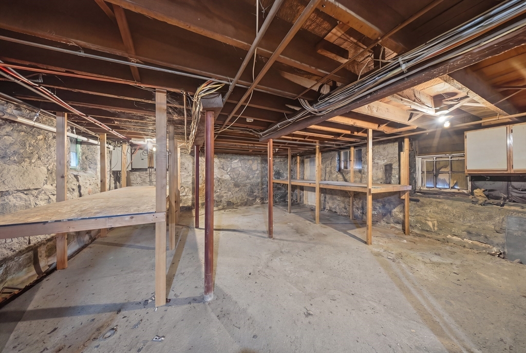 126 W Spruce St, Milford, MA Photo #31