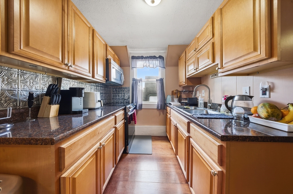 126 W Spruce St, Milford, MA Photo #20