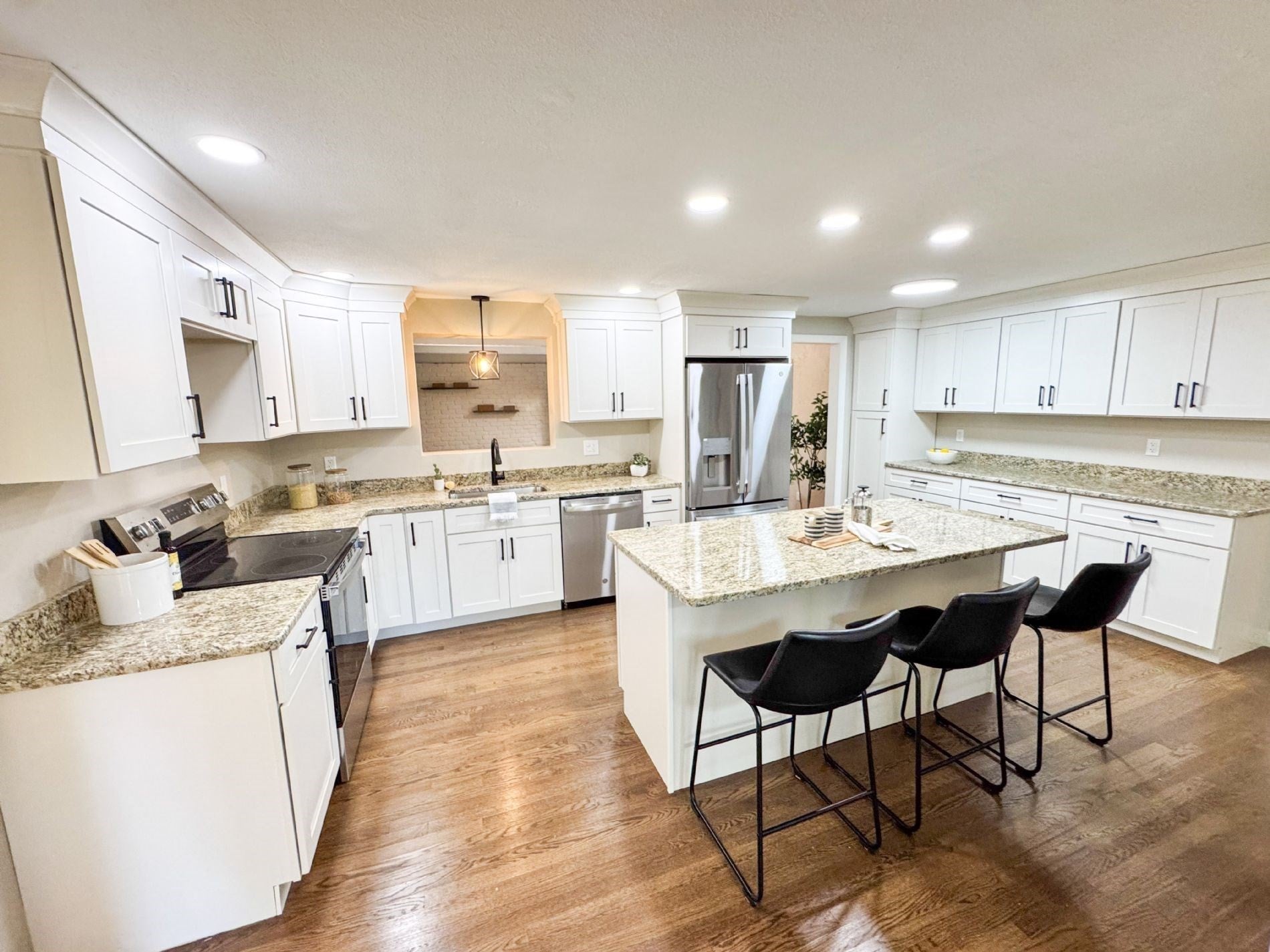 181 Dresser Hill Rd