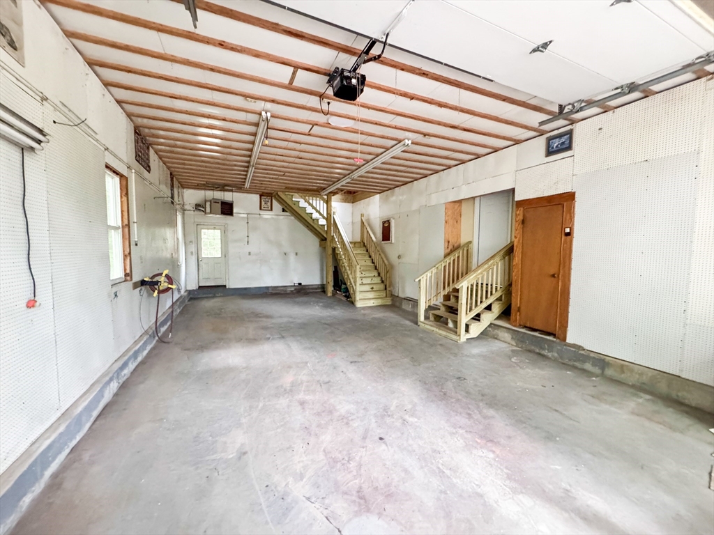 181 Dresser Hill Rd, Dudley, MA Photo #14