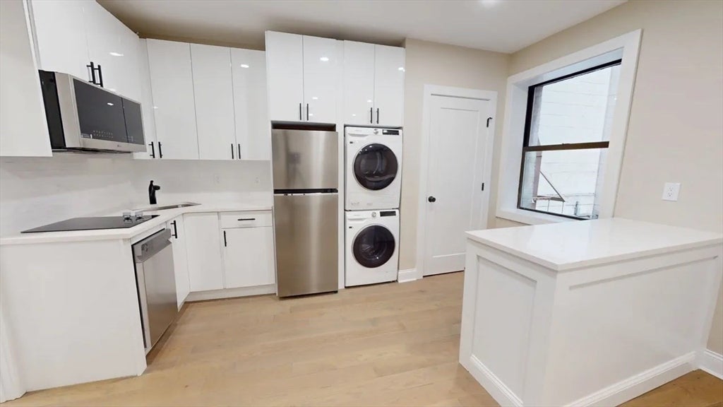 31-35 India St #303, Boston, MA Photo #1