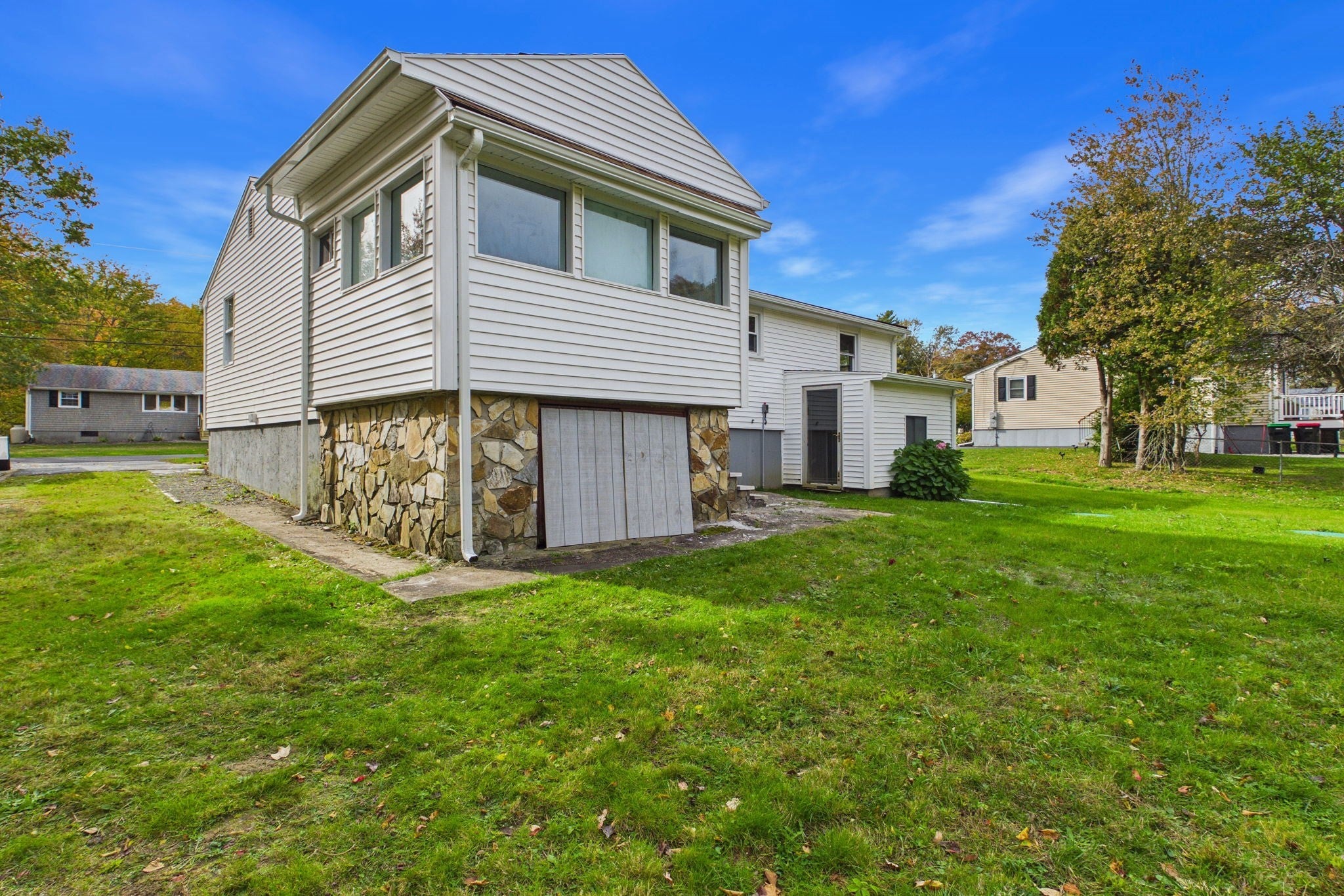 92 Benoit St, Westport, MA Photo #28
