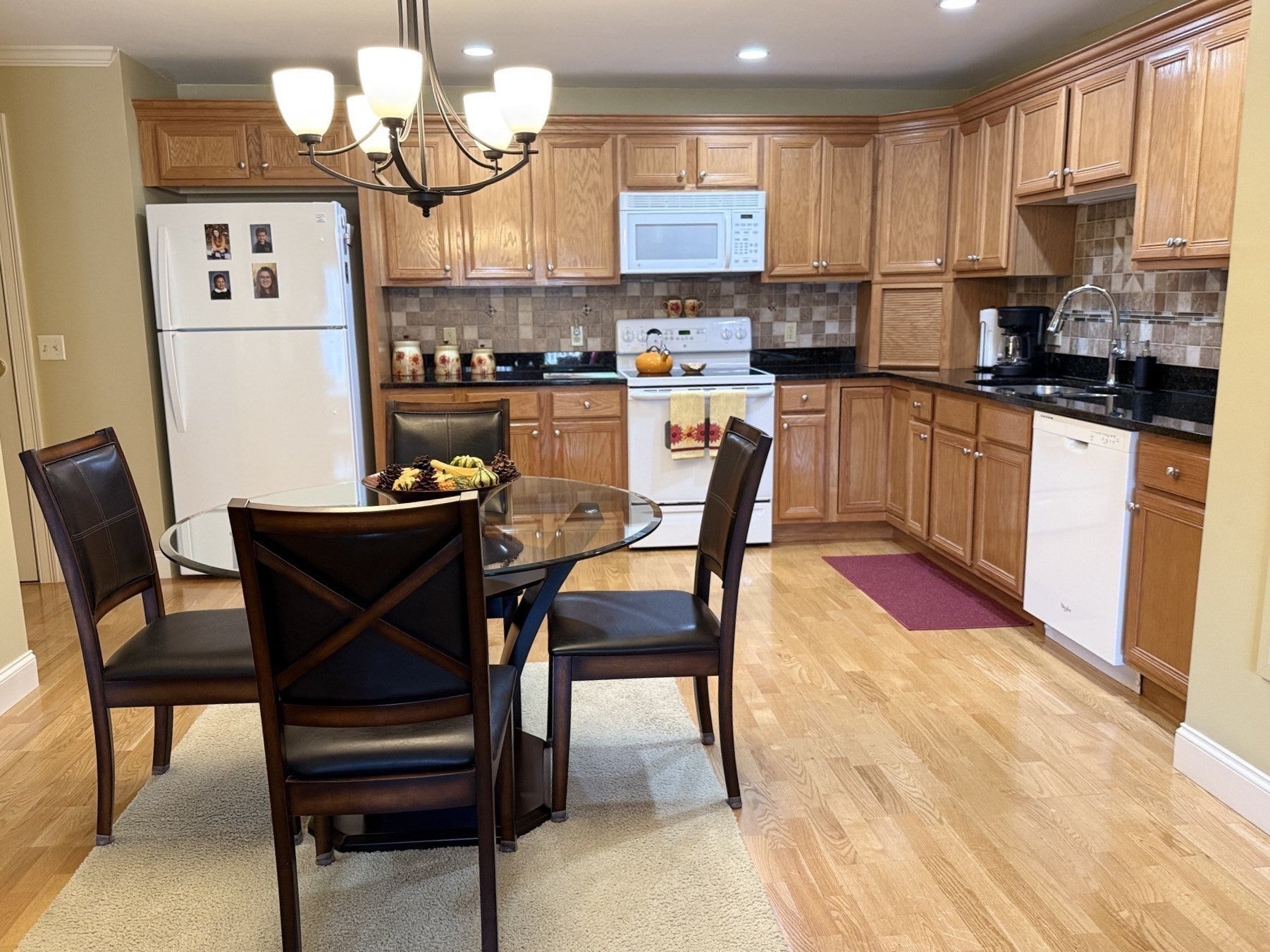 7 Crescent Gate WAY #313, Sturbridge, MA Photo #5