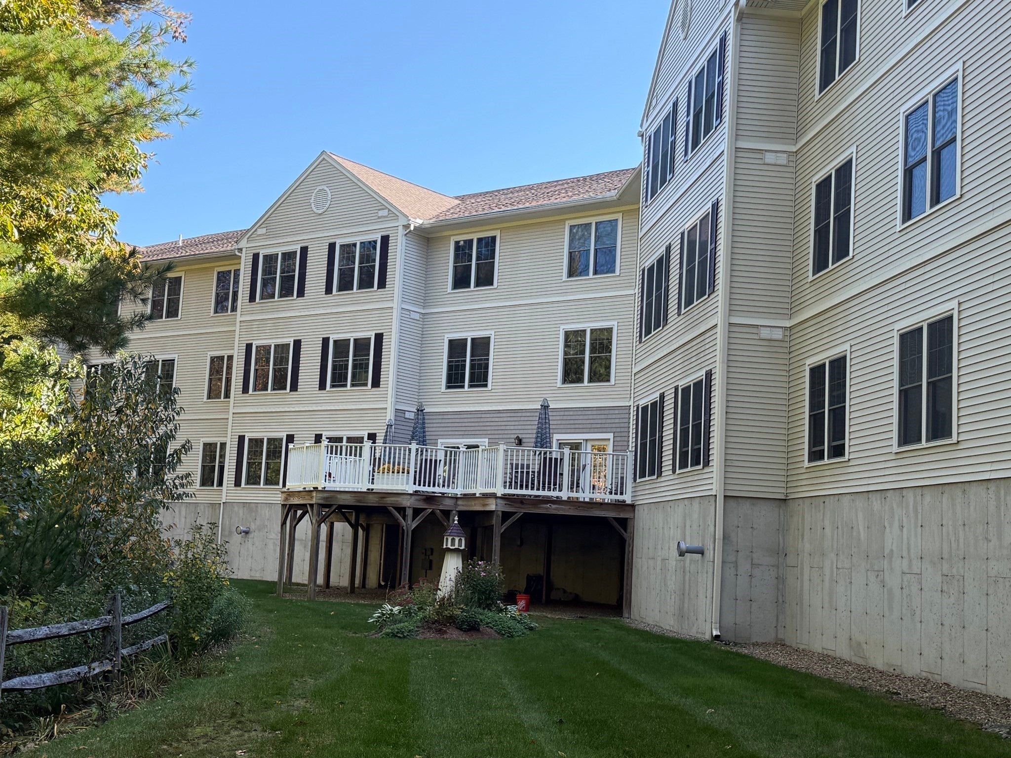 7 Crescent Gate WAY #313, Sturbridge, MA Photo #38
