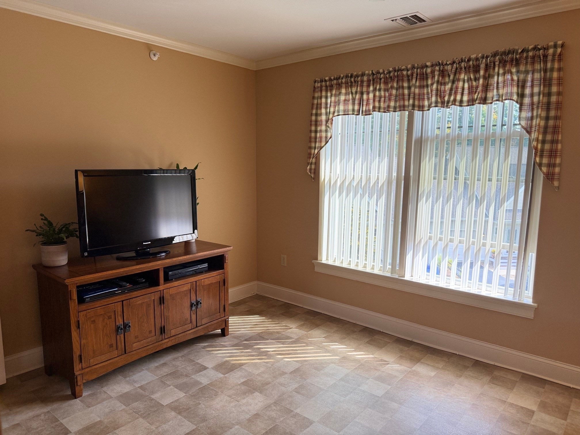 7 Crescent Gate WAY #313, Sturbridge, MA Photo #17
