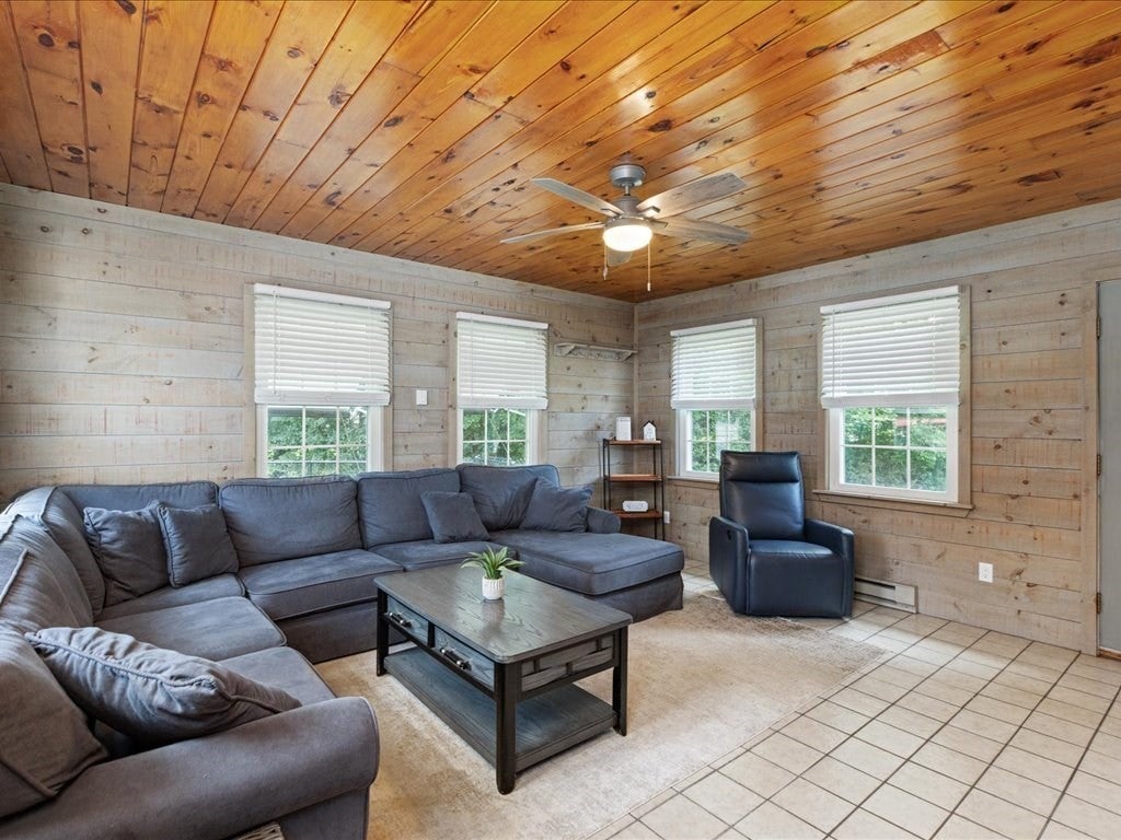3 Michael Rd, Dracut, MA, 3 Michael Rd, Dracut, MA Photo #11
