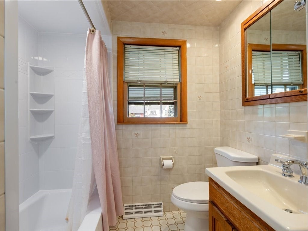 3 Michael Rd, Dracut, MA, 3 Michael Rd, Dracut, MA Photo #19