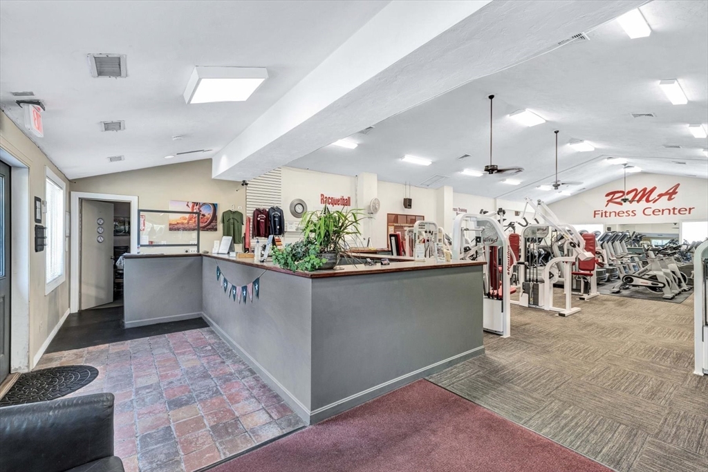130 Macarthur Blvd