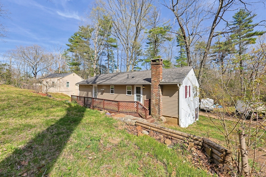124 Old County Road