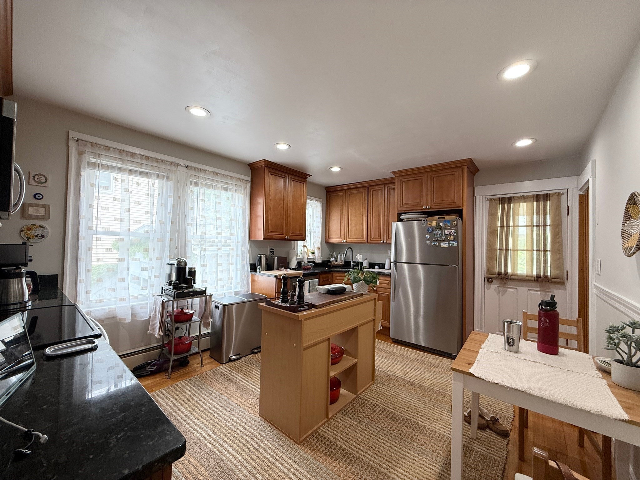 28 Templeton Pkwy #1, Watertown, MA, 28 Templeton Pkwy #1, Watertown, MA Photo #8