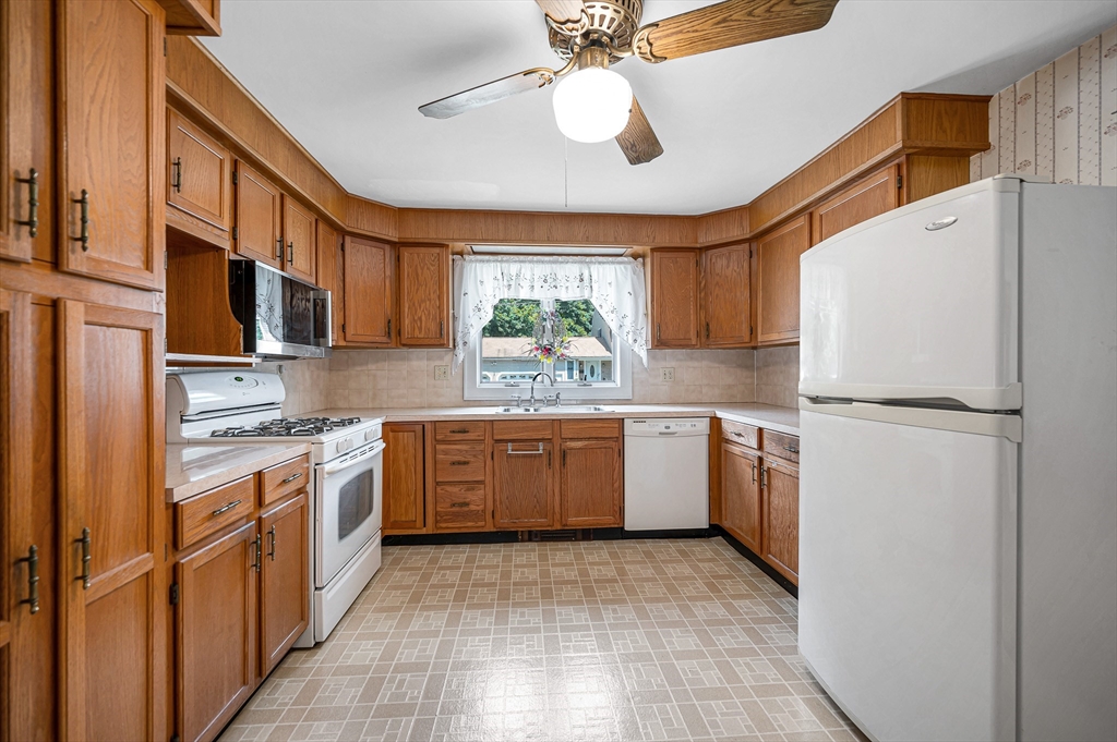20 Oak Knoll Ave
