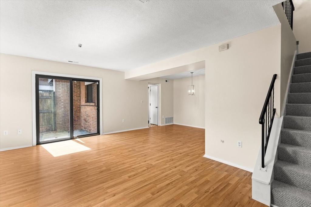 230 Greenbrook Drive 6-06