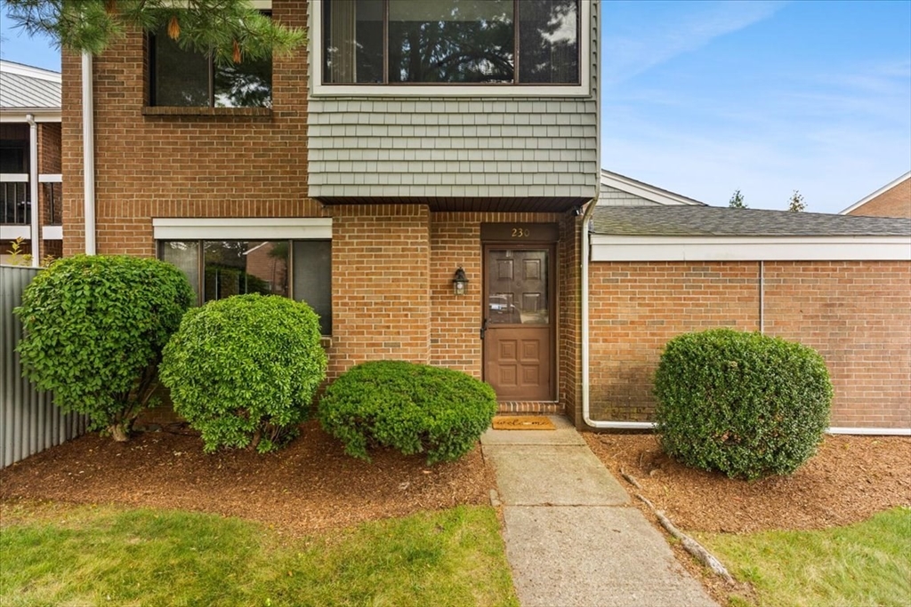 230 Greenbrook Drive 6-06