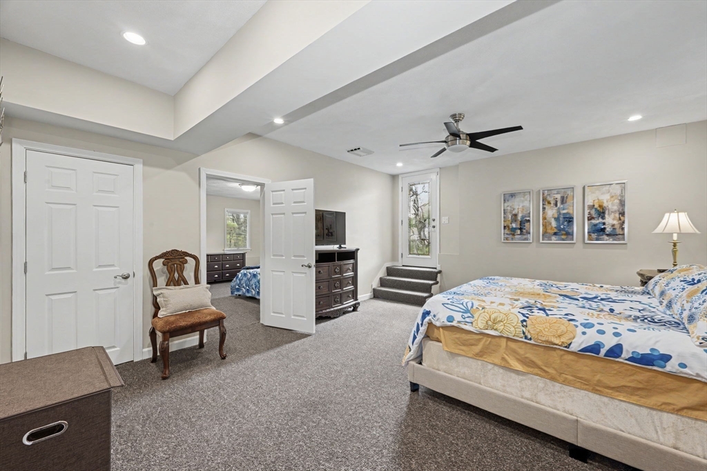 29 Hammersmith Dr, Saugus, MA Photo #36