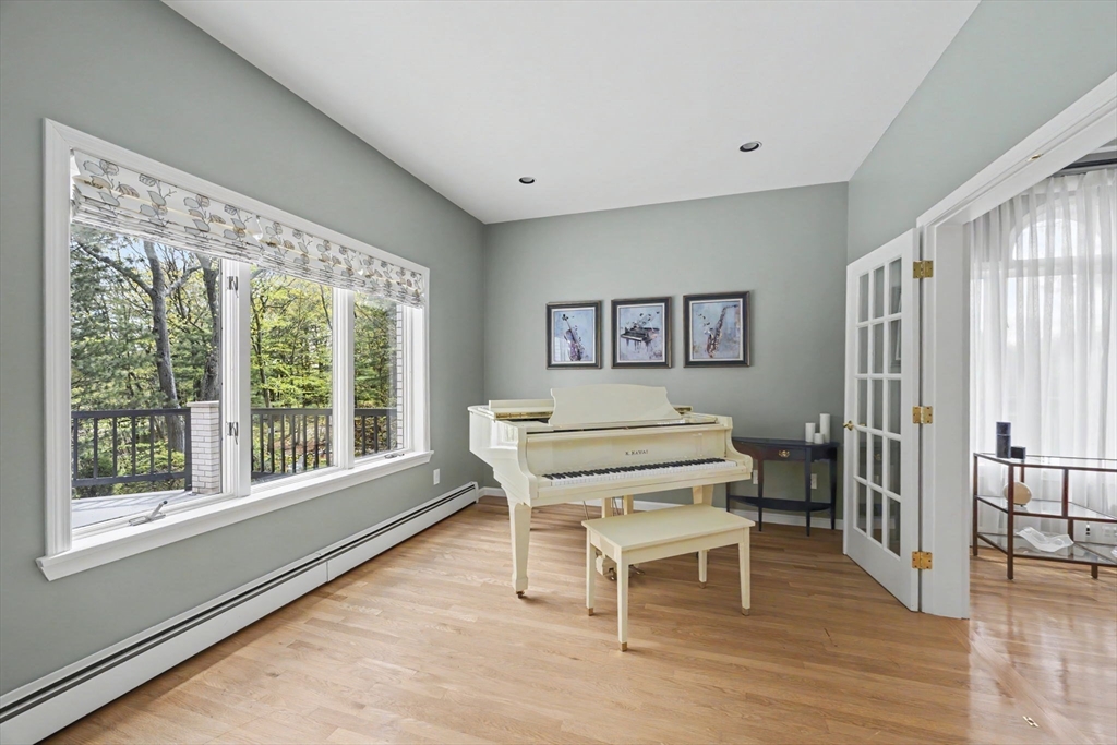 29 Hammersmith Dr, Saugus, MA Photo #15
