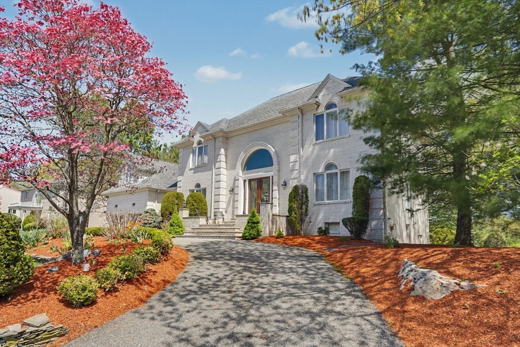 29 Hammersmith Dr, Saugus, MA Photo #42
