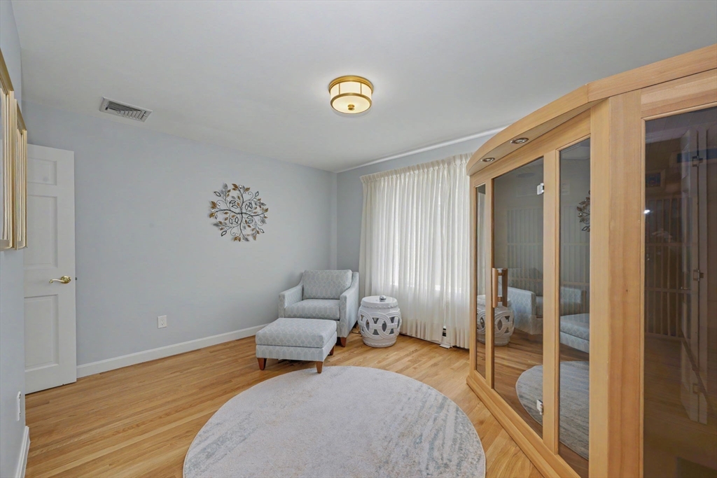 29 Hammersmith Dr, Saugus, MA Photo #25