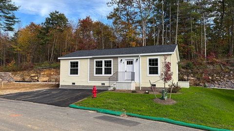 6 Berry Farms Road 3 Sturbridge MA 01566