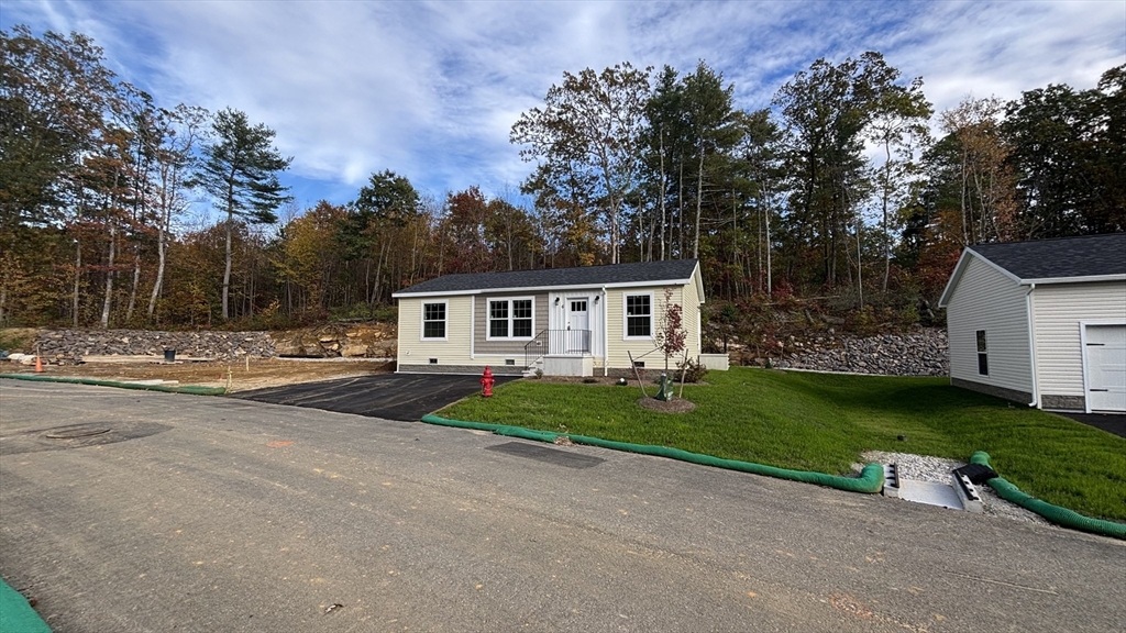 6 Berry Farms Road 3