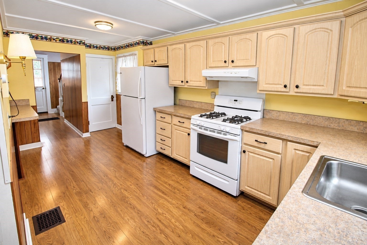 13 Fremont Place, Lynn, MA, 13 Fremont Place, Lynn, MA Photo #6