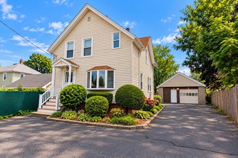 Photo of 13 Fremont Place, Lynn, MA 01902 (MLS # 73575391)
