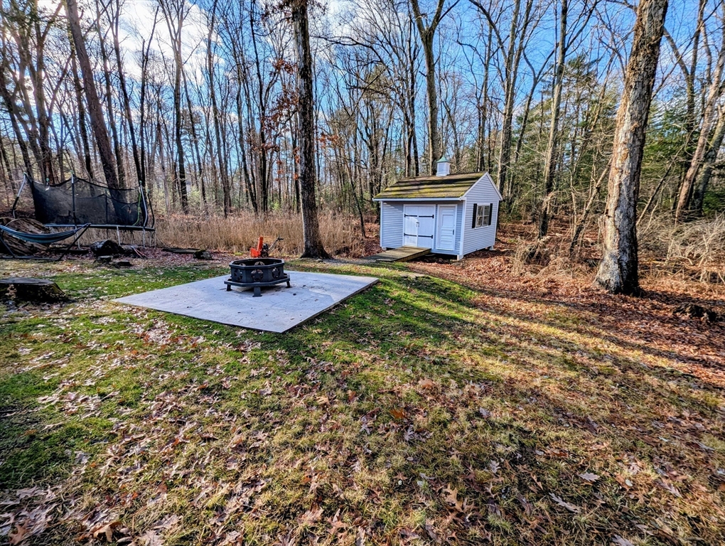 Bellingham, Massachusetts 02019, United States, 2 Bedrooms Bedrooms, ,2 BathroomsBathrooms,Residential,Pending,26781