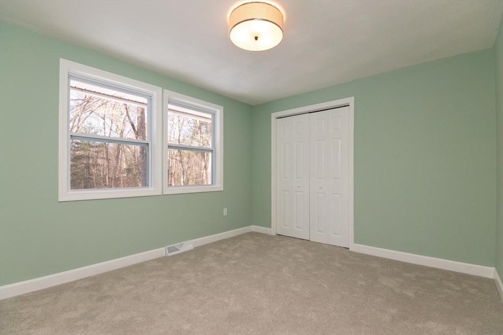 Bellingham, Massachusetts 02019, United States, 2 Bedrooms Bedrooms, ,2 BathroomsBathrooms,Residential,Pending,26781