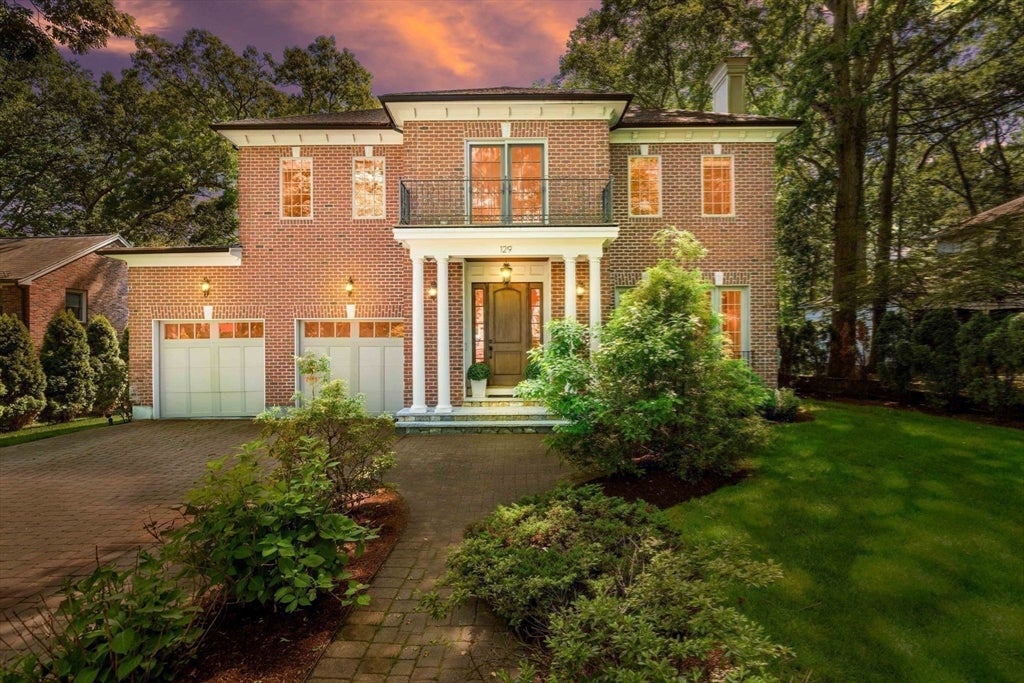 129 Rangeley Rd