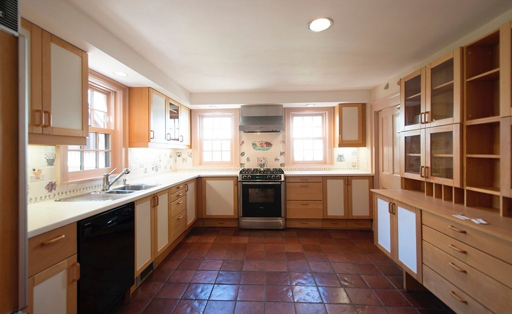153 Watson Road