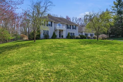 25 Red Gap Road Wilbraham MA 01095