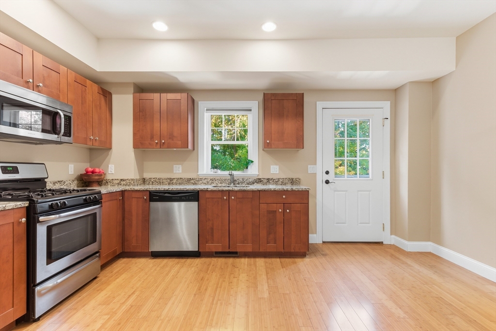 8 Saint Marys Way 8