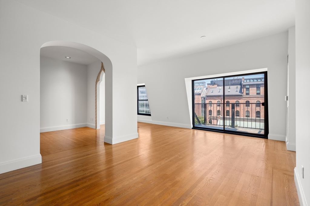28 Atlantic Ave 527-627