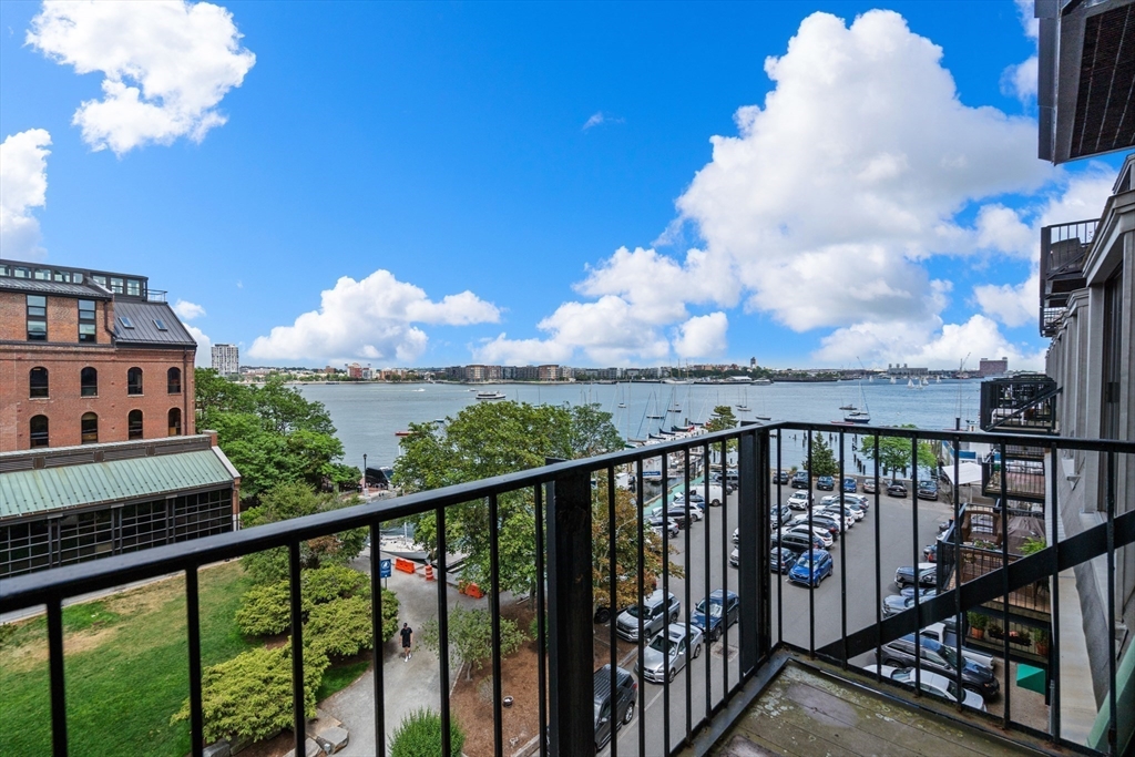 28 Atlantic Ave 527-627
