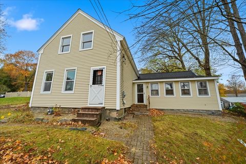 28 W Prescott St Westford MA 01886