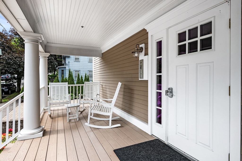 100 Burrill St 3