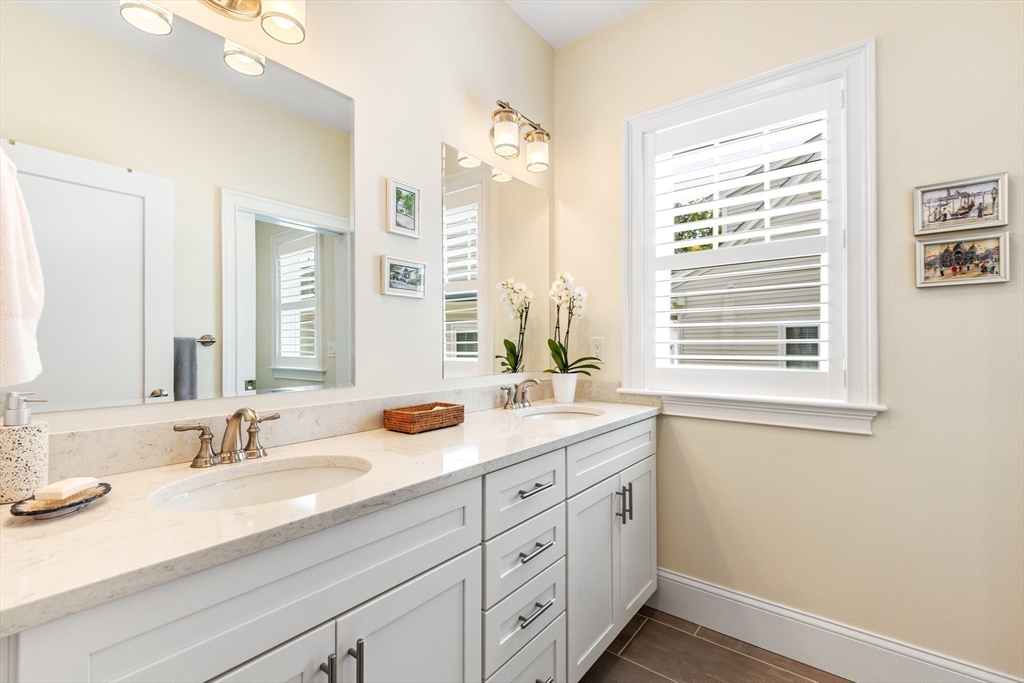 Wrentham, Massachusetts 02093, United States, 2 Bedrooms Bedrooms, ,2 BathroomsBathrooms,Residential,Active,166813