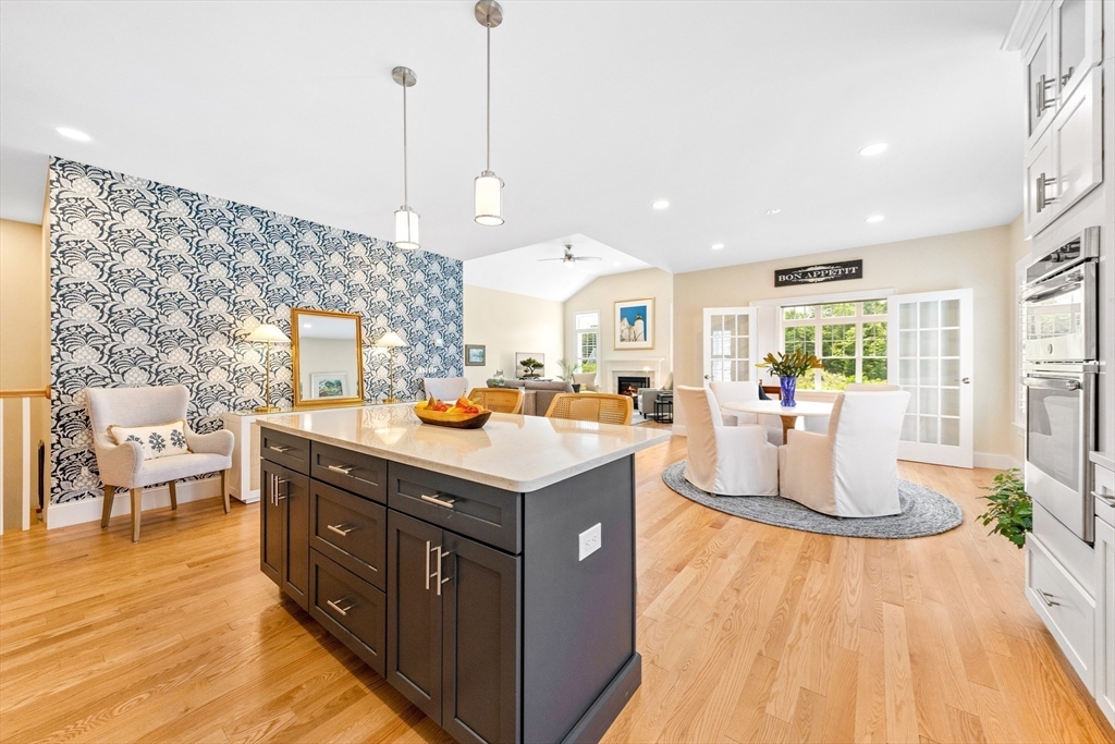 Wrentham, Massachusetts 02093, United States, 2 Bedrooms Bedrooms, ,2 BathroomsBathrooms,Residential,Active,166813