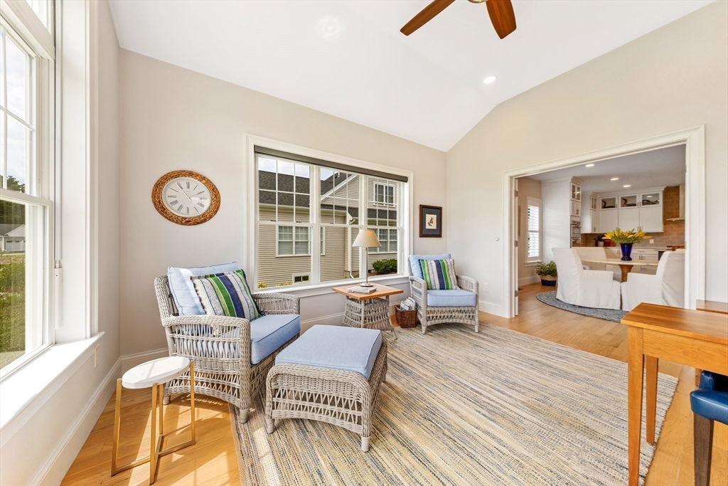 Wrentham, Massachusetts 02093, United States, 2 Bedrooms Bedrooms, ,2 BathroomsBathrooms,Residential,Active,166813