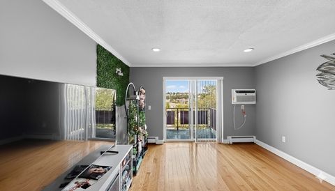 70 Warren Ave 4-1 Chelsea MA 02150