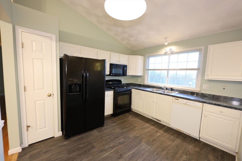 455 Lunns Way