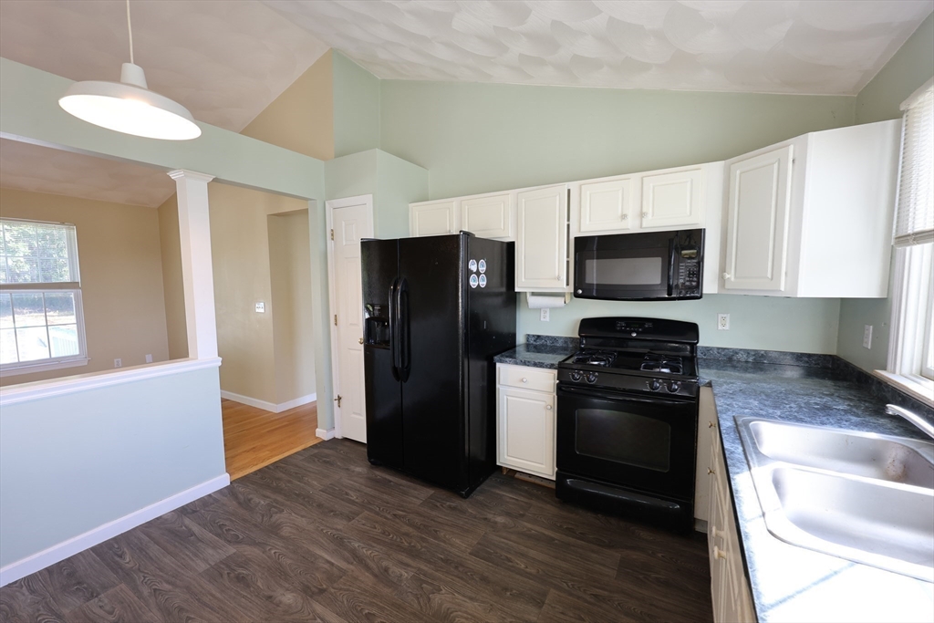 455 Lunns Way