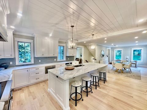 6 Revolutionary Road Lexington MA 02421