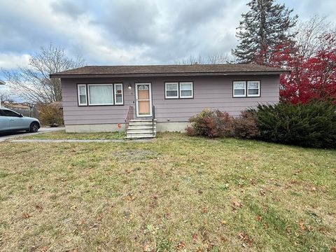 96 Beacon St Lawrence MA 01843