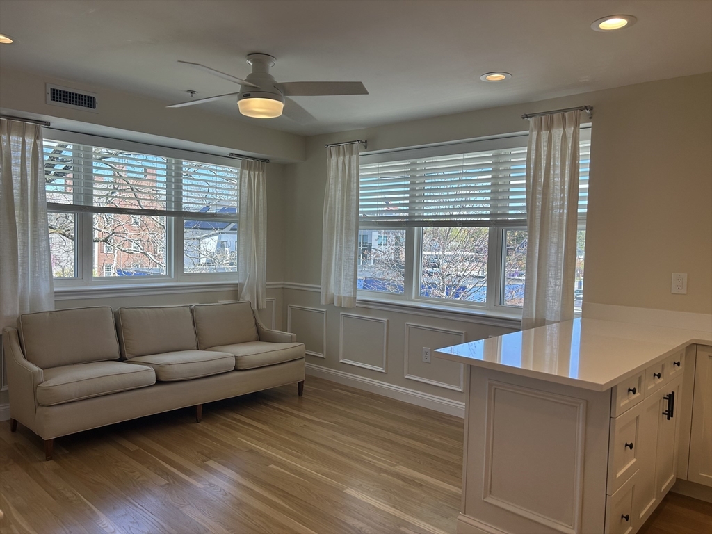 141 Chestnut St 202