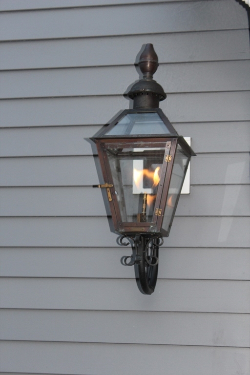 208 Windsor Street 0