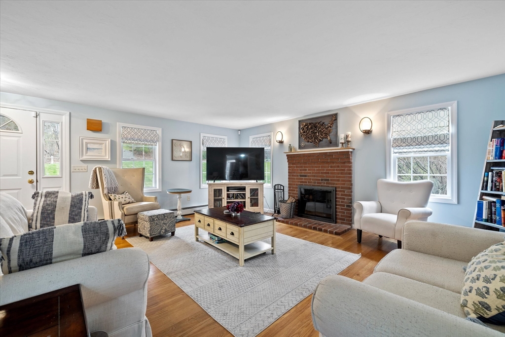 14 Wamsutta Ridge Road