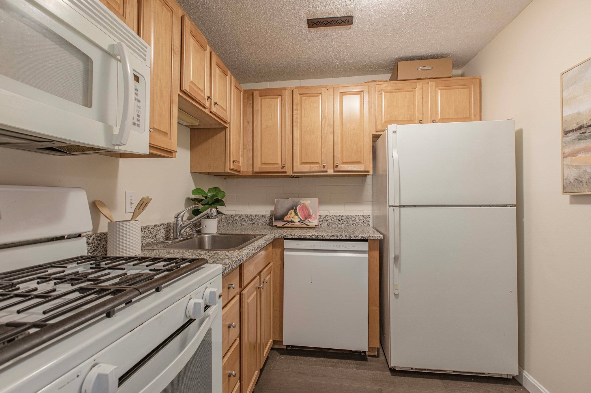 1856 Beacon Street #PHD, Brookline, MA, 1856 Beacon Street #PHD, Brookline, MA Photo #6